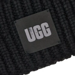 Bonnet Ugg Chunky Cuff 20989 Blk -Chaleur Élégante Boutique bonnet ugg chunky cuff 20989 blk 2