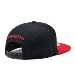 Casquette Mitchell & Ness Nba Team 2 Tone 2.0 HHSS3264 Black/Red 8 Casquette Mitchell & Ness Nba Team 2 Tone 2.0 HHSS3264 Black/Red -Chaleur Élégante Boutique casquette mitchell ness nba team 2 tone 2 0 hhss3264 black red 2